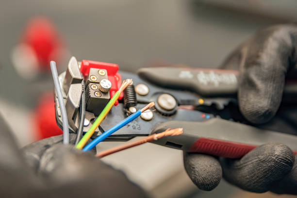 Best Electrical Contractors for Businesses  in Brighton, MI